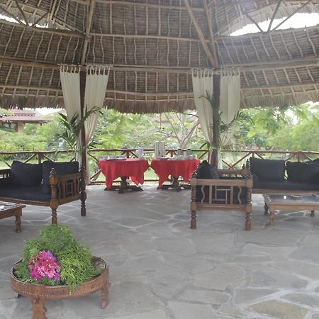 Crystal Bay Resort Watamu Exterior foto